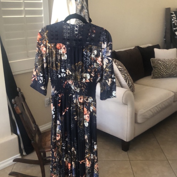 Black maxi dress by Jade - Picture 2 of 3